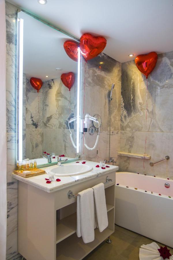 Mandarin Palace Hotel & Spa Ταγγέρη Εξωτερικό φωτογραφία Bathroom